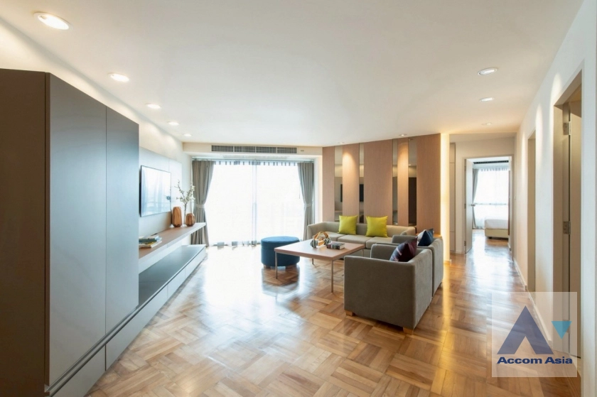  2  3 br Apartment for rent and sale in Sathorn ,Bangkok BRT Thanon Chan at Family-Friendly Serviced Apartment with Big Green Spaces AA43680