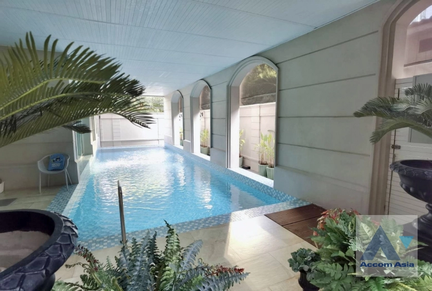 5  2 br House for rent and sale in Sukhumvit ,Bangkok  AA43710