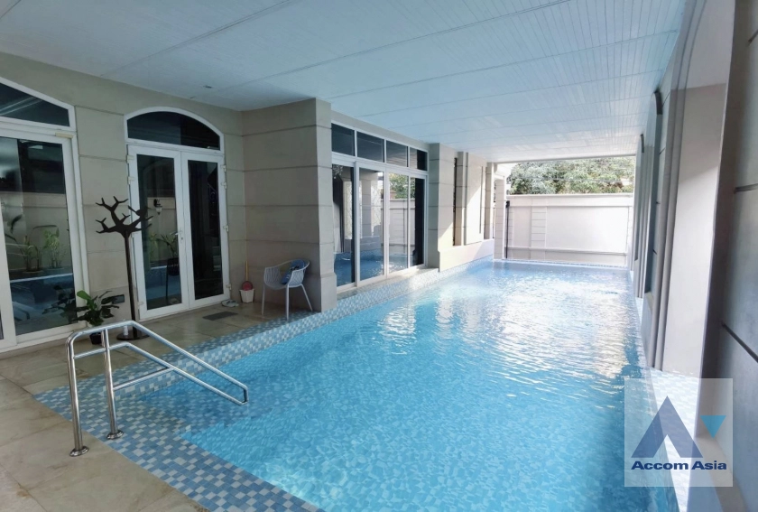 6  2 br House for rent and sale in Sukhumvit ,Bangkok  AA43710