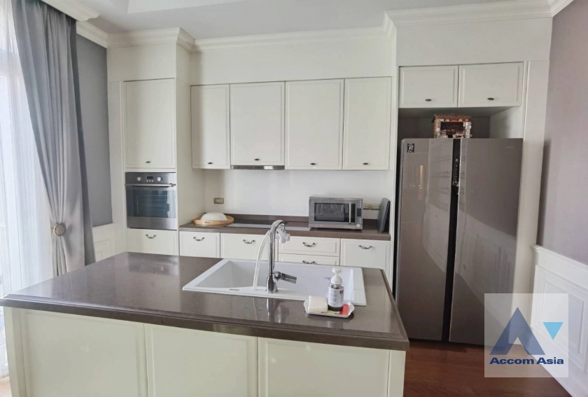 9  2 br House for rent and sale in Sukhumvit ,Bangkok  AA43710