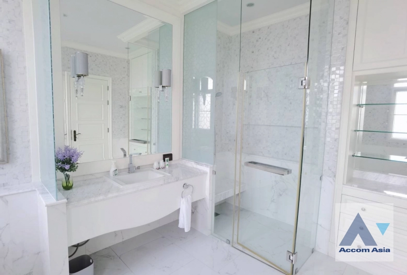 16  2 br House for rent and sale in Sukhumvit ,Bangkok  AA43710