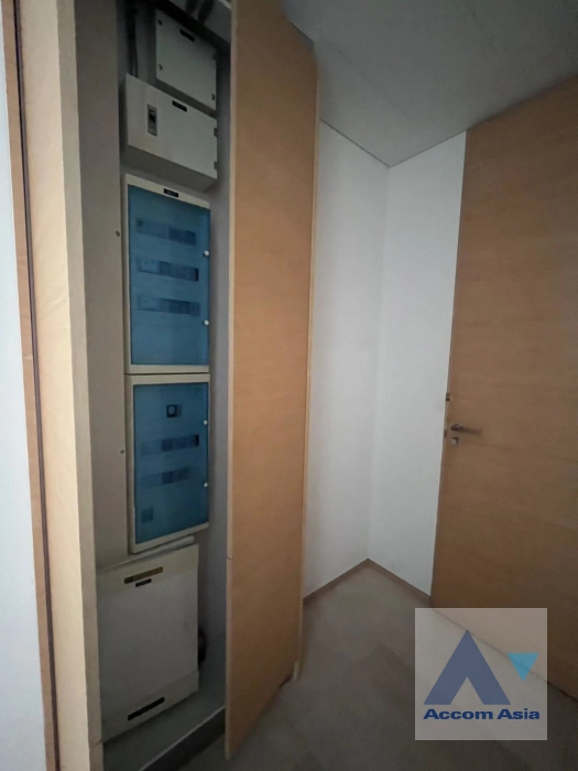 12  2 br Condominium for rent and sale in Silom ,Bangkok BTS Sala Daeng - MRT Silom at Saladaeng Residences AA43731