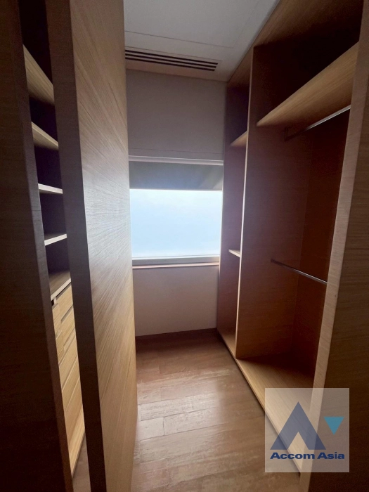 15  2 br Condominium for rent and sale in Silom ,Bangkok BTS Sala Daeng - MRT Silom at Saladaeng Residences AA43731