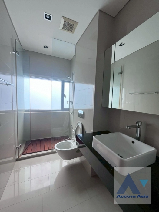 18  2 br Condominium for rent and sale in Silom ,Bangkok BTS Sala Daeng - MRT Silom at Saladaeng Residences AA43731
