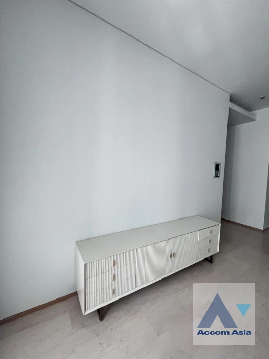 13  2 br Condominium for rent and sale in Silom ,Bangkok BTS Sala Daeng - MRT Silom at Saladaeng Residences AA43731
