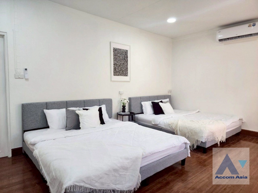 12  5 br House For Rent in Lat Phrao ,Bangkok MRT Lat Phrao AA43733