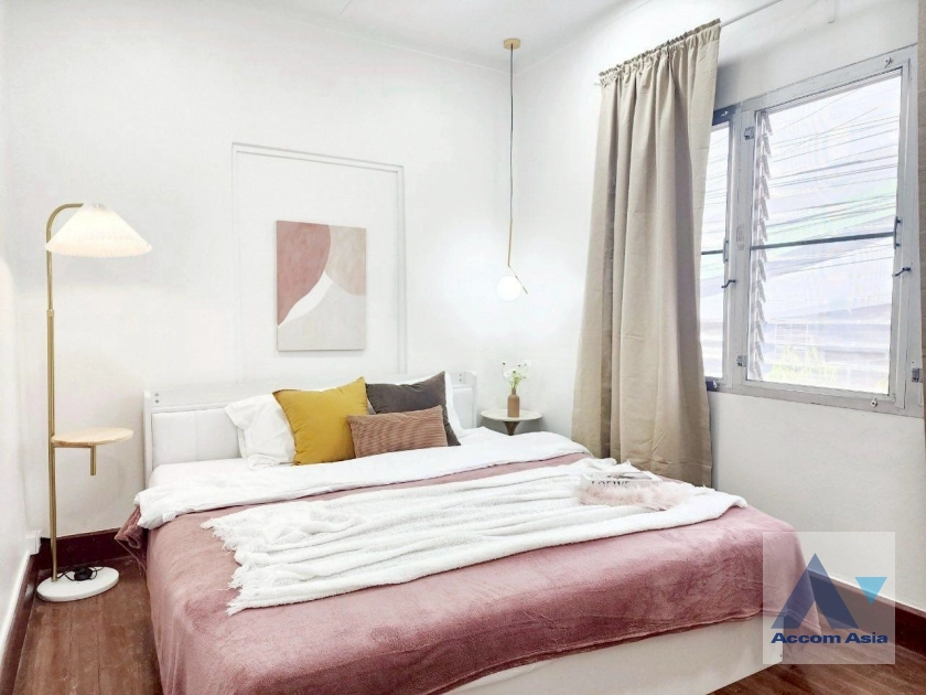 7  5 br House For Rent in Lat Phrao ,Bangkok MRT Lat Phrao AA43733