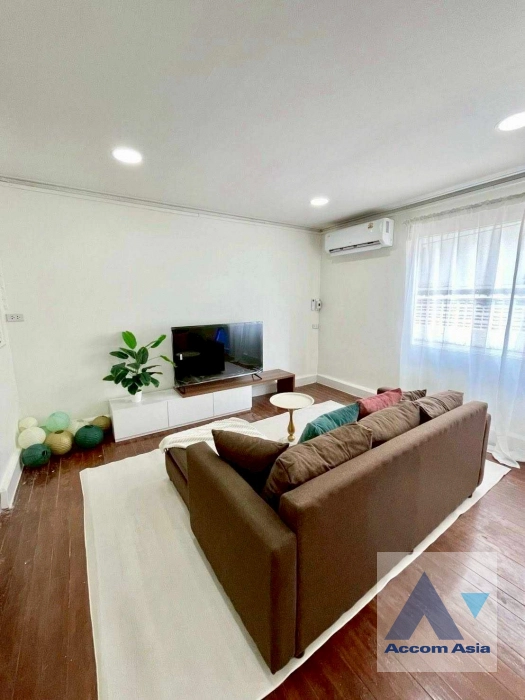  2  5 br House For Rent in Lat Phrao ,Bangkok MRT Lat Phrao AA43733