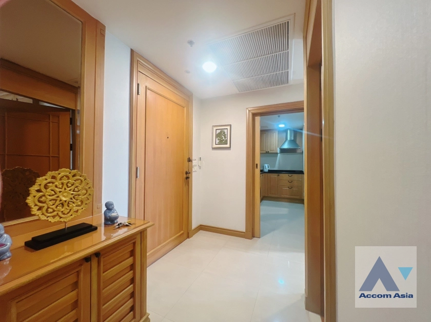  1  1 br Apartment For Rent in Sukhumvit ,Bangkok BTS Phrom Phong at Classic Style - High Standard Apartment in a Prime Location AA43739