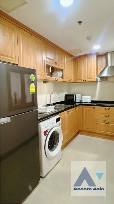 unit 1 Bedroom  Apartment For Rent in Sukhumvit, Bangkok  near BTS Phrom Phong (AA43739)