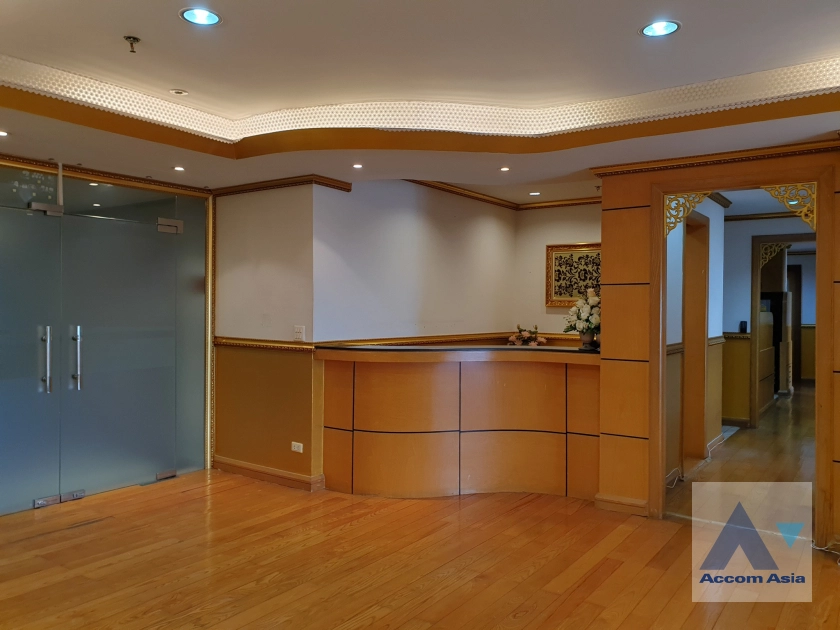 5  4 br Condominium for rent and sale in Silom ,Bangkok BTS Surasak at Nusa State Tower AA43740