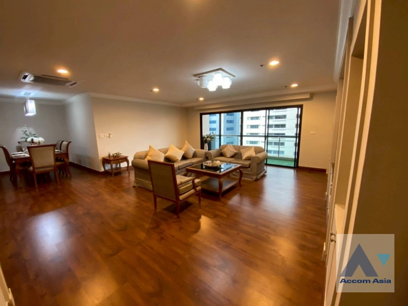  Perfect Apartment for Big Family, Prime Location Near Main Street Apartment  3 Bedroom for Rent MRT Sukhumvit in Sukhumvit Bangkok