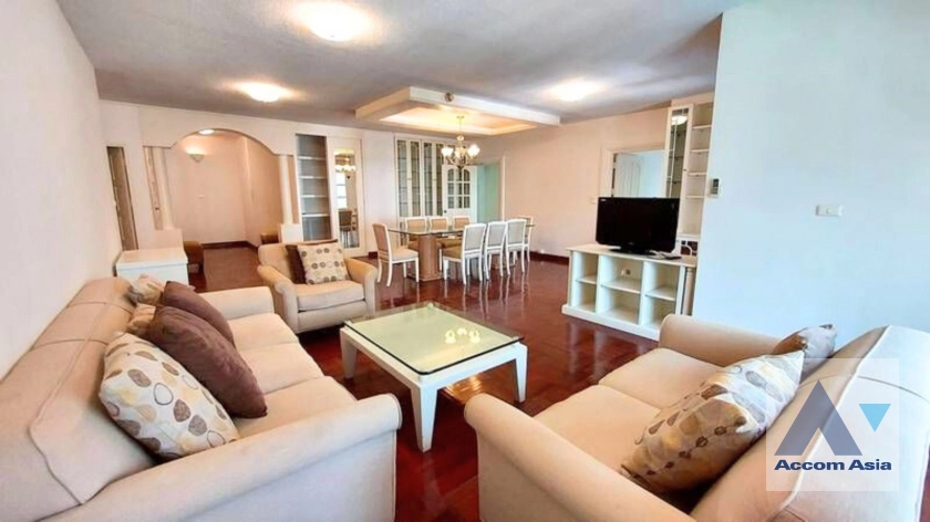  Heart of Langsuan - Privacy Apartment  3 Bedroom for Rent BTS Chitlom in Ploenchit Bangkok