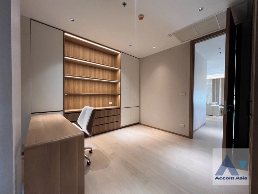 5  2 br Condominium For Rent in Sathorn ,Bangkok BRT Thanon Chan at The Lofts Yennakart AA43755