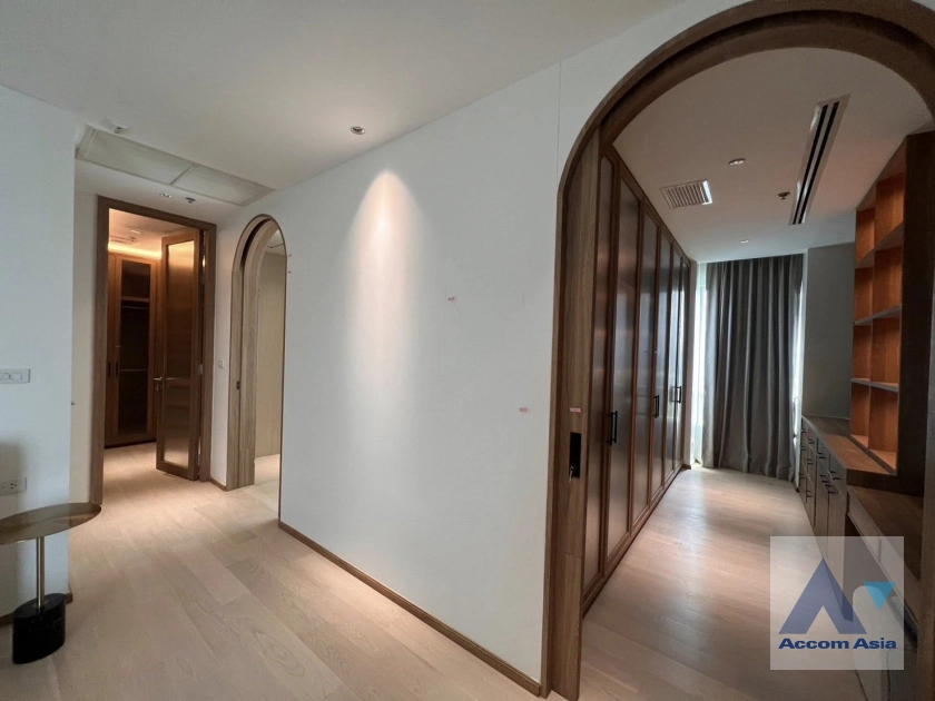 4  2 br Condominium For Rent in Sathorn ,Bangkok BRT Thanon Chan at The Lofts Yennakart AA43755