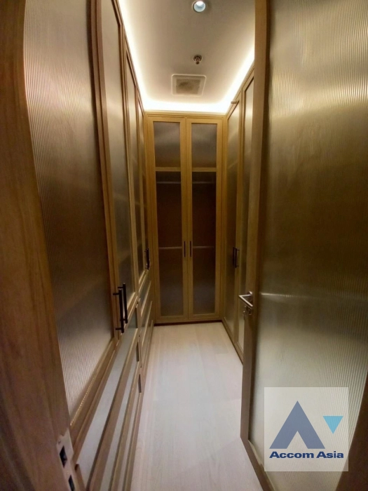 11  2 br Condominium For Rent in Sathorn ,Bangkok BRT Thanon Chan at The Lofts Yennakart AA43755