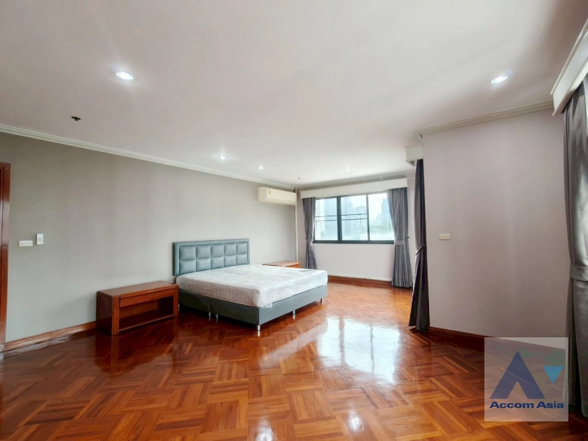 10  3 br Apartment for rent and sale in Sukhumvit ,Bangkok BTS Ekkamai at Panoramic view on balcony AA43756