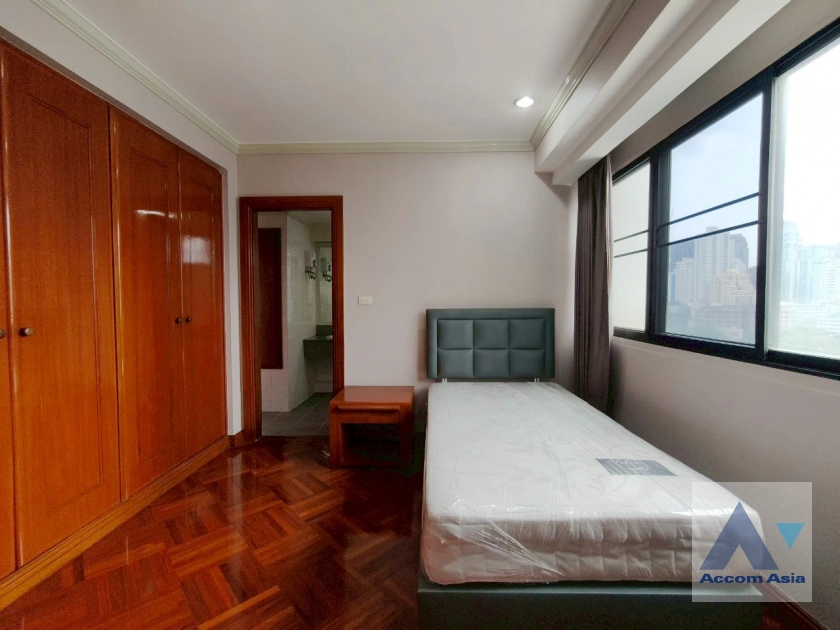 20  3 br Apartment for rent and sale in Sukhumvit ,Bangkok BTS Ekkamai at Panoramic view on balcony AA43756