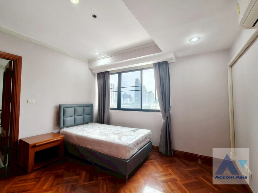 17  3 br Apartment for rent and sale in Sukhumvit ,Bangkok BTS Ekkamai at Panoramic view on balcony AA43756
