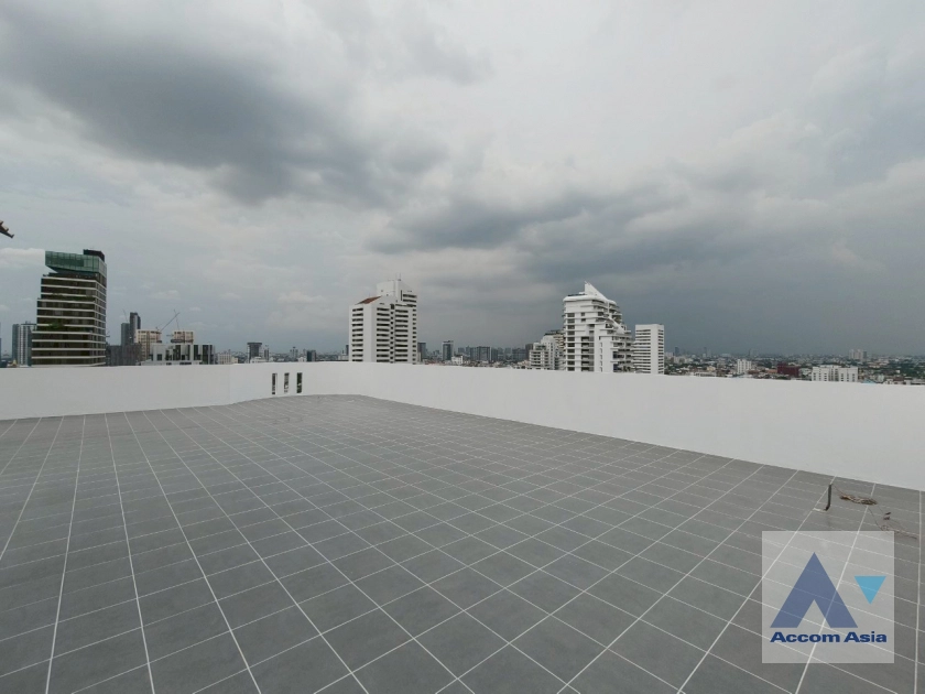  1  4 br Apartment for rent and sale in Sukhumvit ,Bangkok BTS Ekkamai at Panoramic view on balcony AA43757