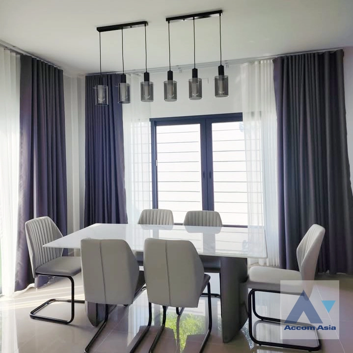 unit 3 Bedrooms  House For Rent in Samutprakan, Samutprakan  (AA43761)