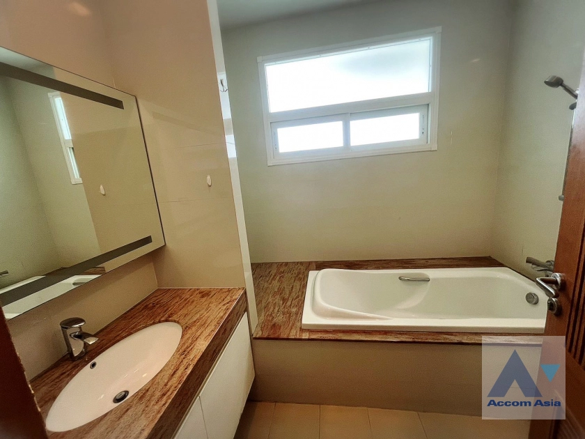34  7 br House for rent and sale in Bang Na ,Bangkok  at Windmill Park AA43764