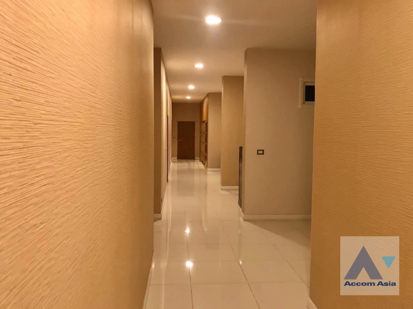 28  7 br House for rent and sale in Bang Na ,Bangkok  at Windmill Park AA43764