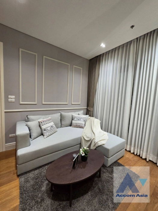 unit 2 Bedrooms  Condominium For Rent in Sukhumvit, Bangkok  near BTS Phrom Phong (AA43773)