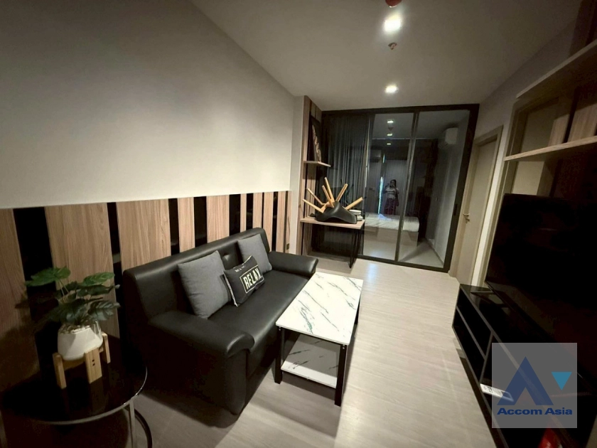 unit 2 Bedrooms  Condominium For Rent in Phaholyothin, Bangkok  near MRT Rama 9 (AA43776)