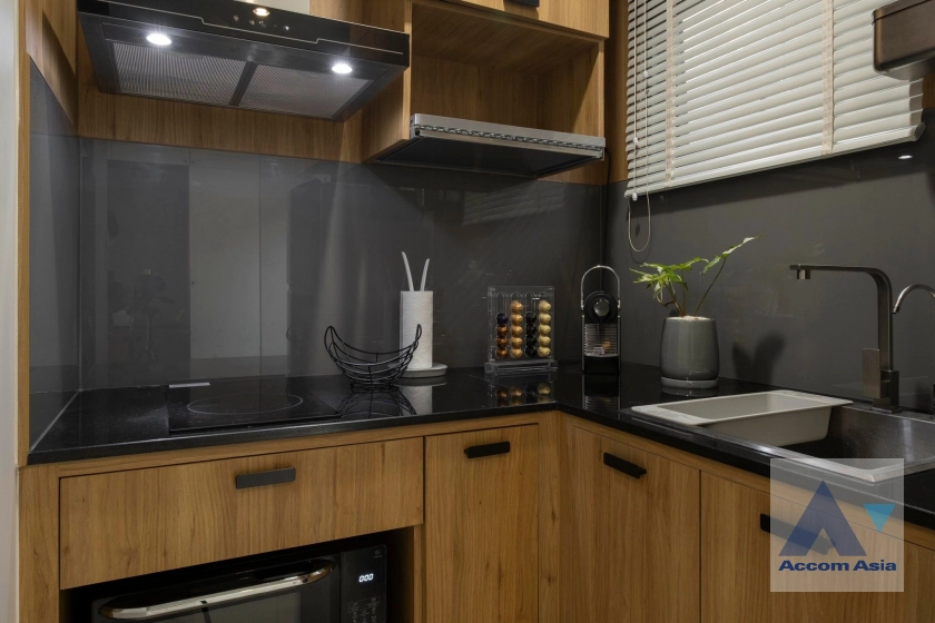 6  3 br Townhouse for rent and sale in Krungthep Kreetha ,Bangkok  at Newly modern style living place AA43777