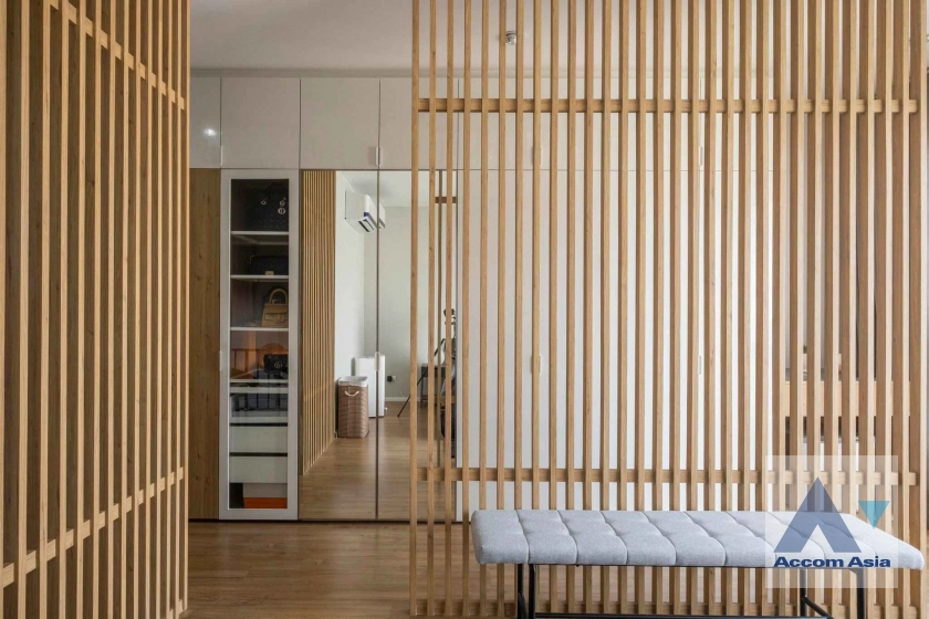 12  3 br Townhouse for rent and sale in Krungthep Kreetha ,Bangkok  at Newly modern style living place AA43777