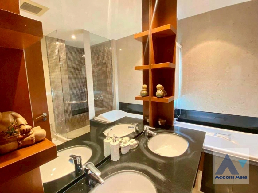 9  3 br Apartment For Rent in Ploenchit ,Bangkok BTS Ploenchit at Elegance and Traditional Luxury AA43780