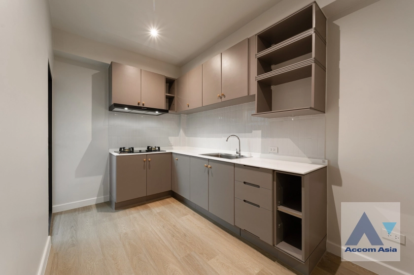 12  5 br Townhouse for rent and sale in Sukhumvit ,Bangkok BTS Phra khanong at Regent 71 AA43782