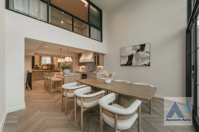  2  5 br Townhouse for rent and sale in Sukhumvit ,Bangkok BTS Phra khanong at Regent 71 AA43783