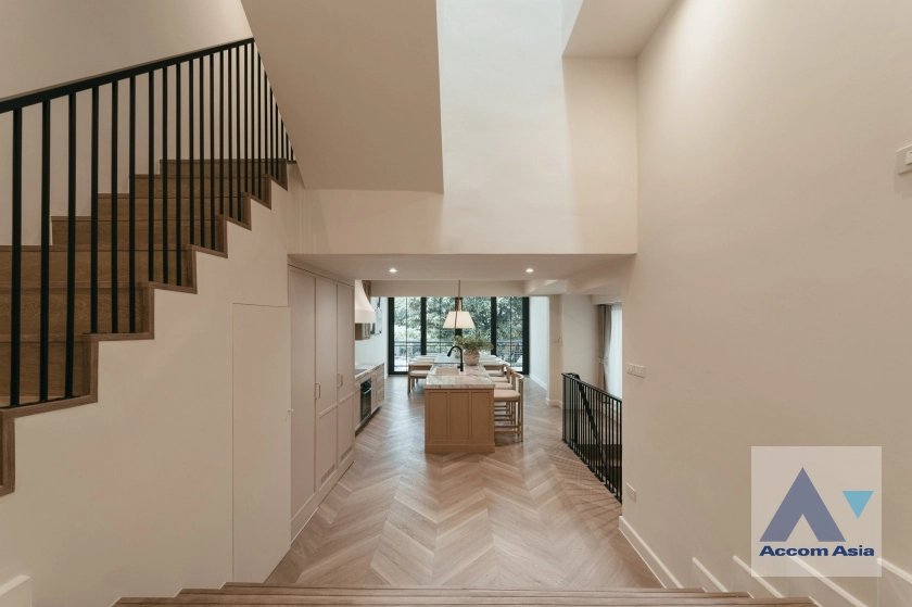 9  5 br Townhouse for rent and sale in Sukhumvit ,Bangkok BTS Phra khanong at Regent 71 AA43783