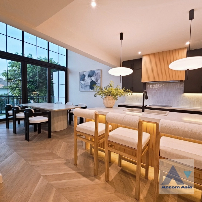 14  5 br Townhouse for rent and sale in Sukhumvit ,Bangkok BTS Phra khanong at Regent 71 AA43783