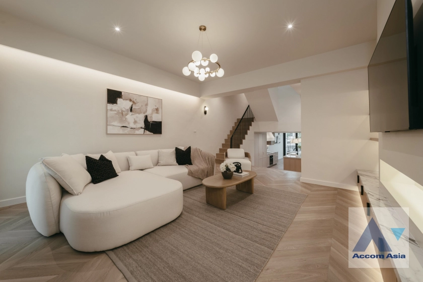 16  5 br Townhouse for rent and sale in Sukhumvit ,Bangkok BTS Phra khanong at Regent 71 AA43783