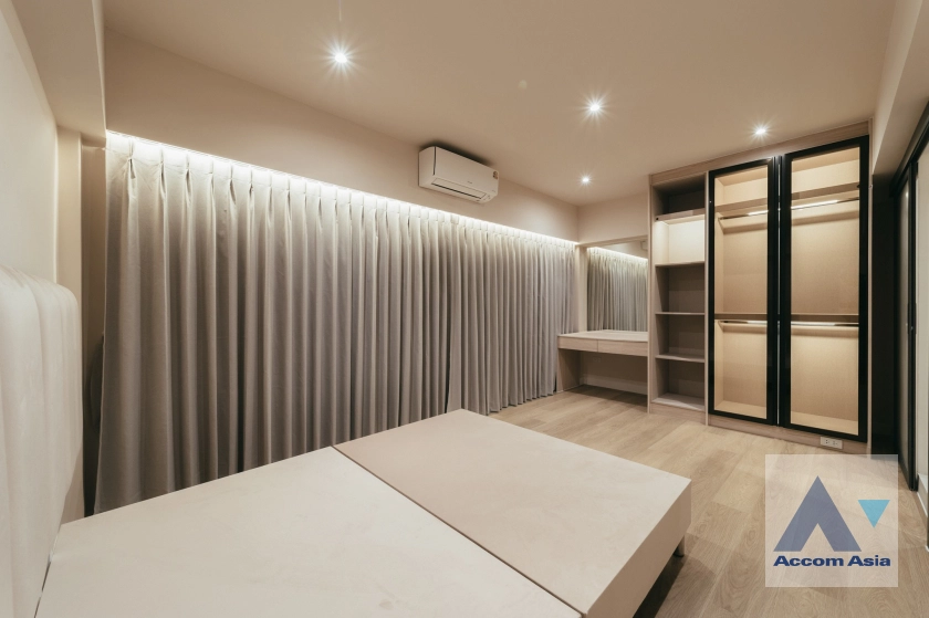 17  5 br Townhouse for rent and sale in Sukhumvit ,Bangkok BTS Phra khanong at Regent 71 AA43783