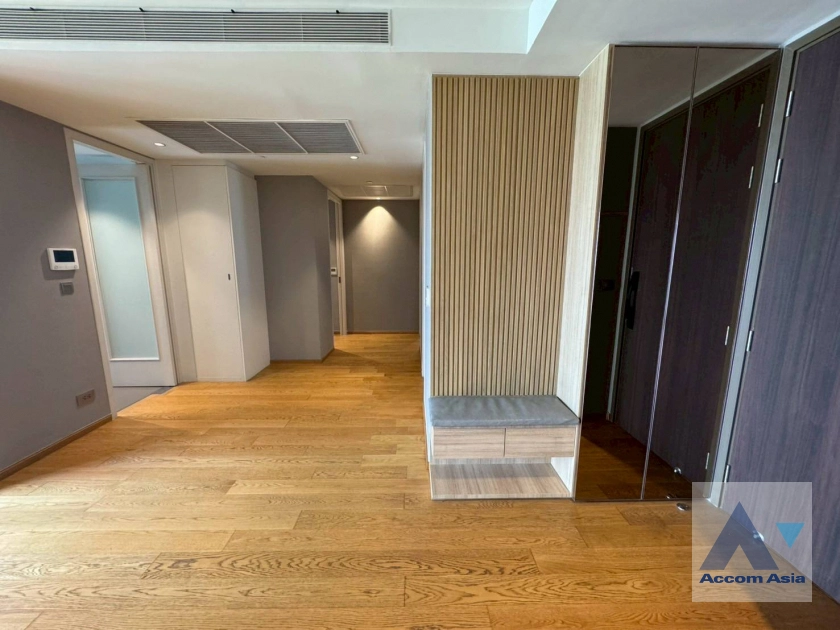 15  2 br Condominium For Rent in Sathorn ,Bangkok MRT Lumphini at Supreme Legend AA43788