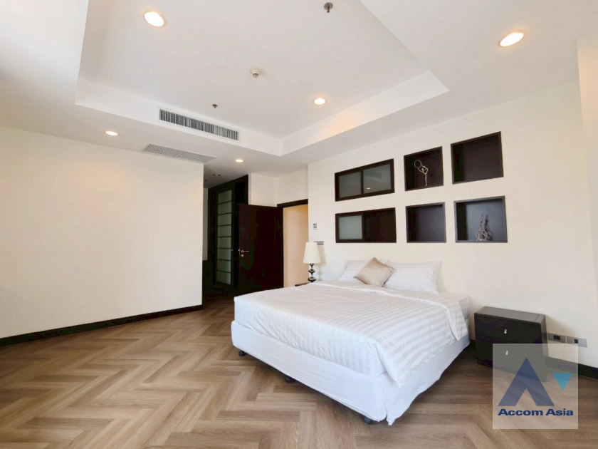 12  3 br Apartment For Rent in Sukhumvit ,Bangkok BTS Asok - MRT Sukhumvit at Elegant place for a Pet Friendly AA43796