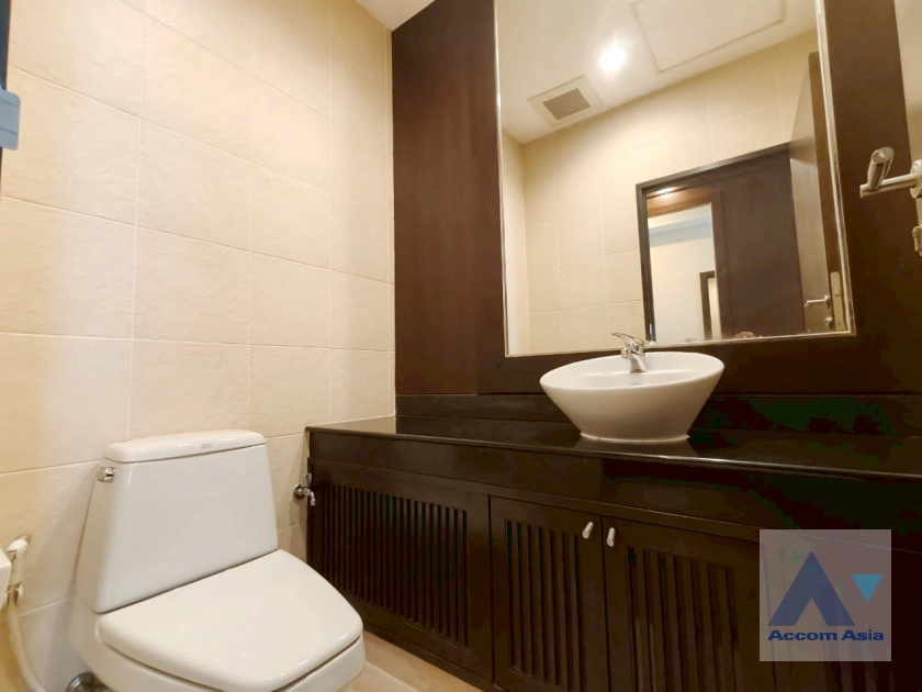 24  3 br Apartment For Rent in Sukhumvit ,Bangkok BTS Asok - MRT Sukhumvit at Elegant place for a Pet Friendly AA43796