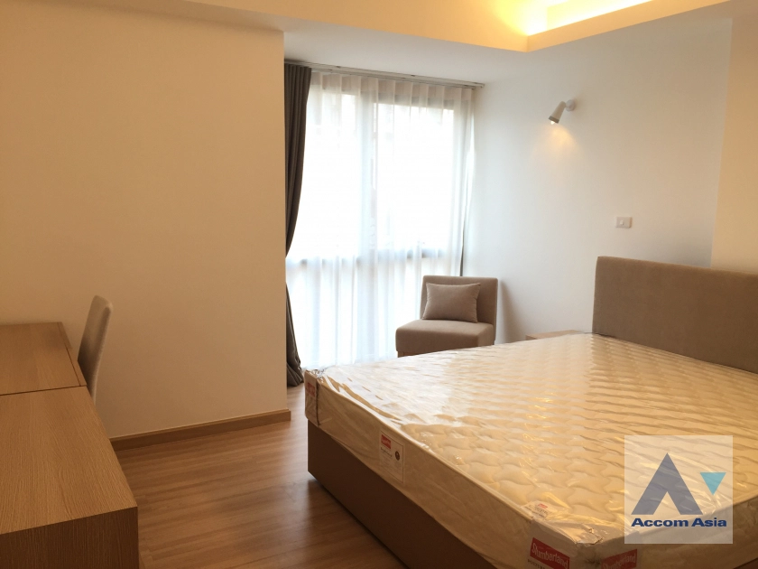 5  2 br Apartment For Rent in Sukhumvit ,Bangkok BTS Phrom Phong at A Cozy Low-Rise Residence 6 Mins Walk From BTS AA43802