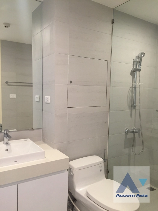 8  2 br Apartment For Rent in Sukhumvit ,Bangkok BTS Phrom Phong at A Cozy Low-Rise Residence 6 Mins Walk From BTS AA43802