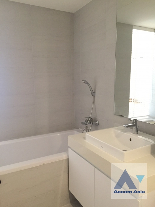 9  2 br Apartment For Rent in Sukhumvit ,Bangkok BTS Phrom Phong at A Cozy Low-Rise Residence 6 Mins Walk From BTS AA43802
