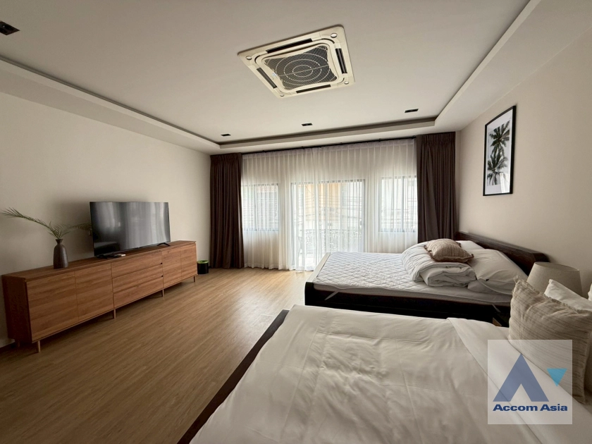 15  4 br Townhouse For Rent in Sukhumvit ,Bangkok BTS Asok AA43819