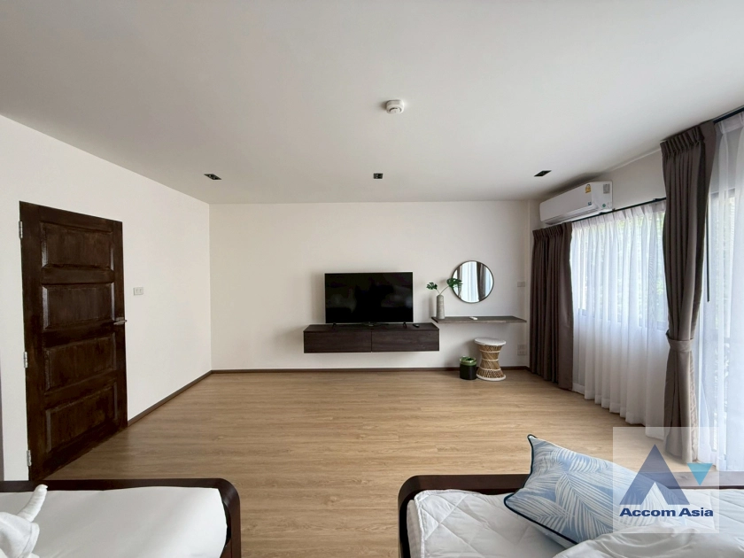 11  4 br Townhouse For Rent in Sukhumvit ,Bangkok BTS Asok AA43819