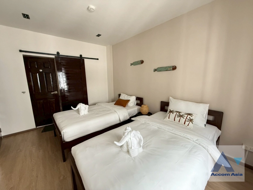 12  4 br Townhouse For Rent in Sukhumvit ,Bangkok BTS Asok AA43819