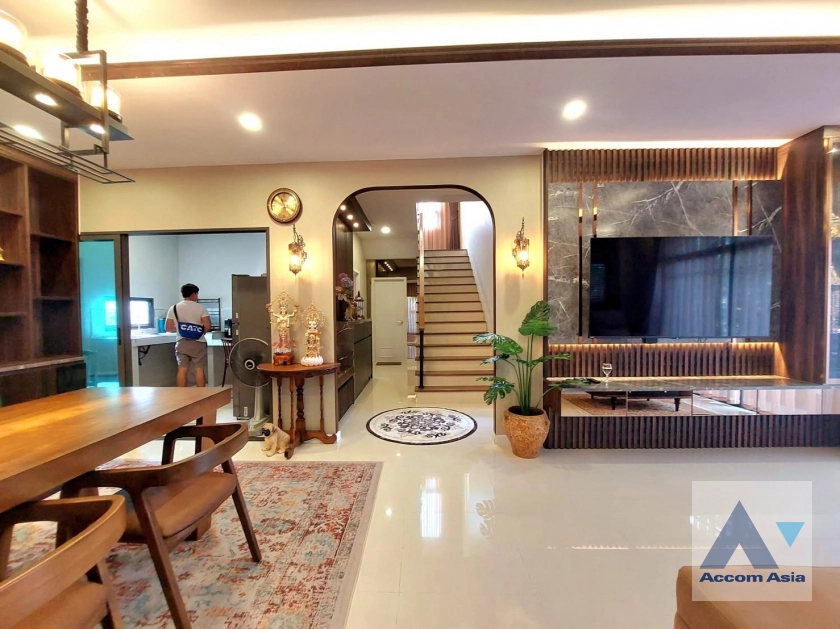 7  4 br House for rent and sale in Latkrabang ,Bangkok  at Grand Britania Rama 9 - Krungthepkreetha AA43823