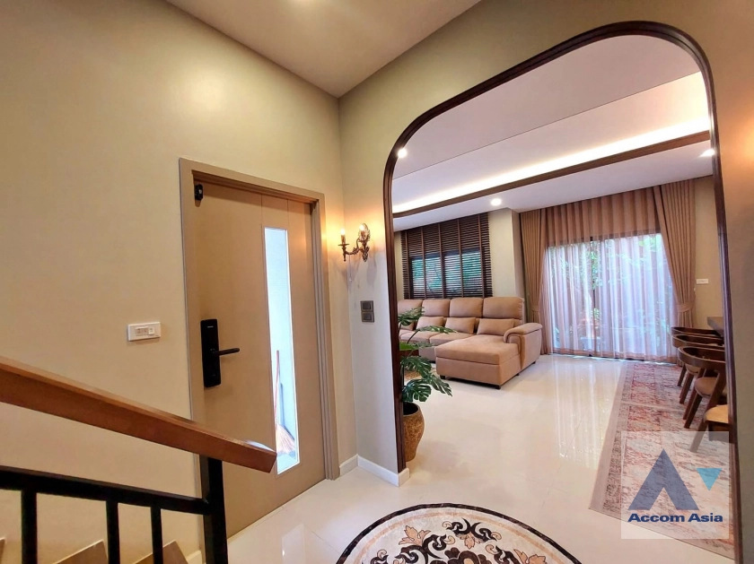 10  4 br House for rent and sale in Latkrabang ,Bangkok  at Grand Britania Rama 9 - Krungthepkreetha AA43823
