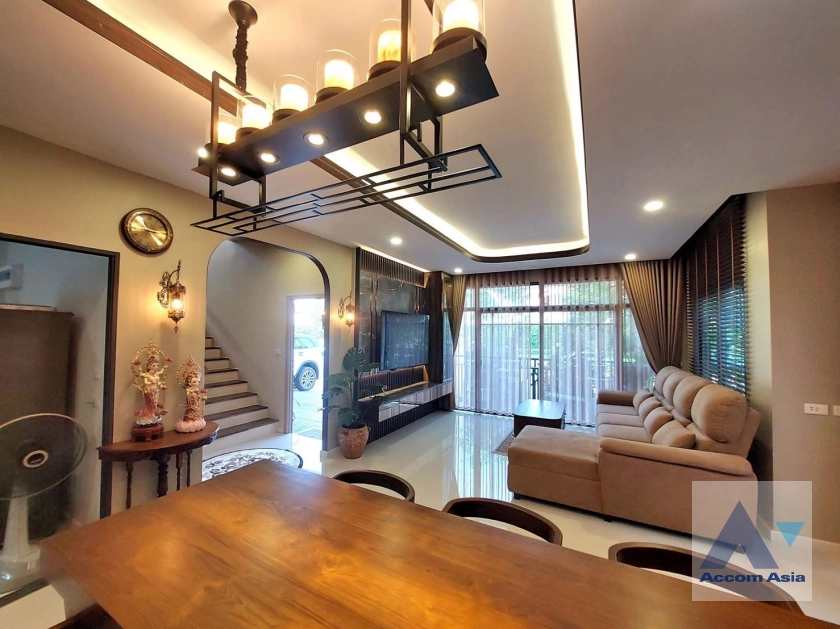 6  4 br House for rent and sale in Latkrabang ,Bangkok  at Grand Britania Rama 9 - Krungthepkreetha AA43823